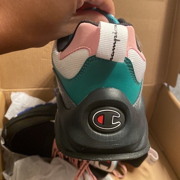 Champion 93 Eighteen vinatge inspired Sneakers size 5Y - Picture 6 of 7